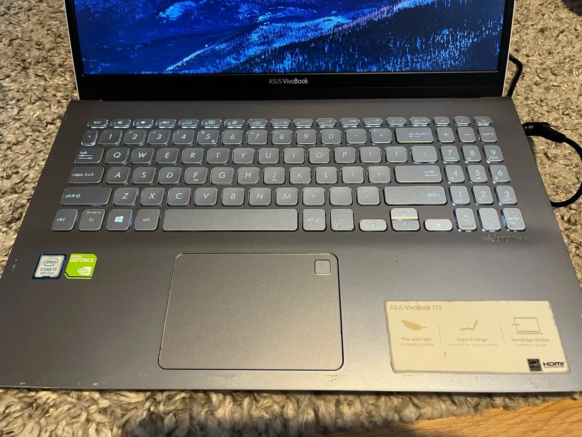 ASU’s slim i7 laptop - Image 3