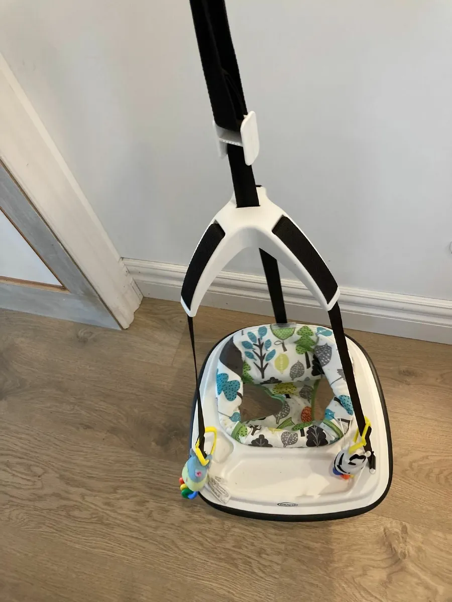Baby door jumper bouncer - Image 1