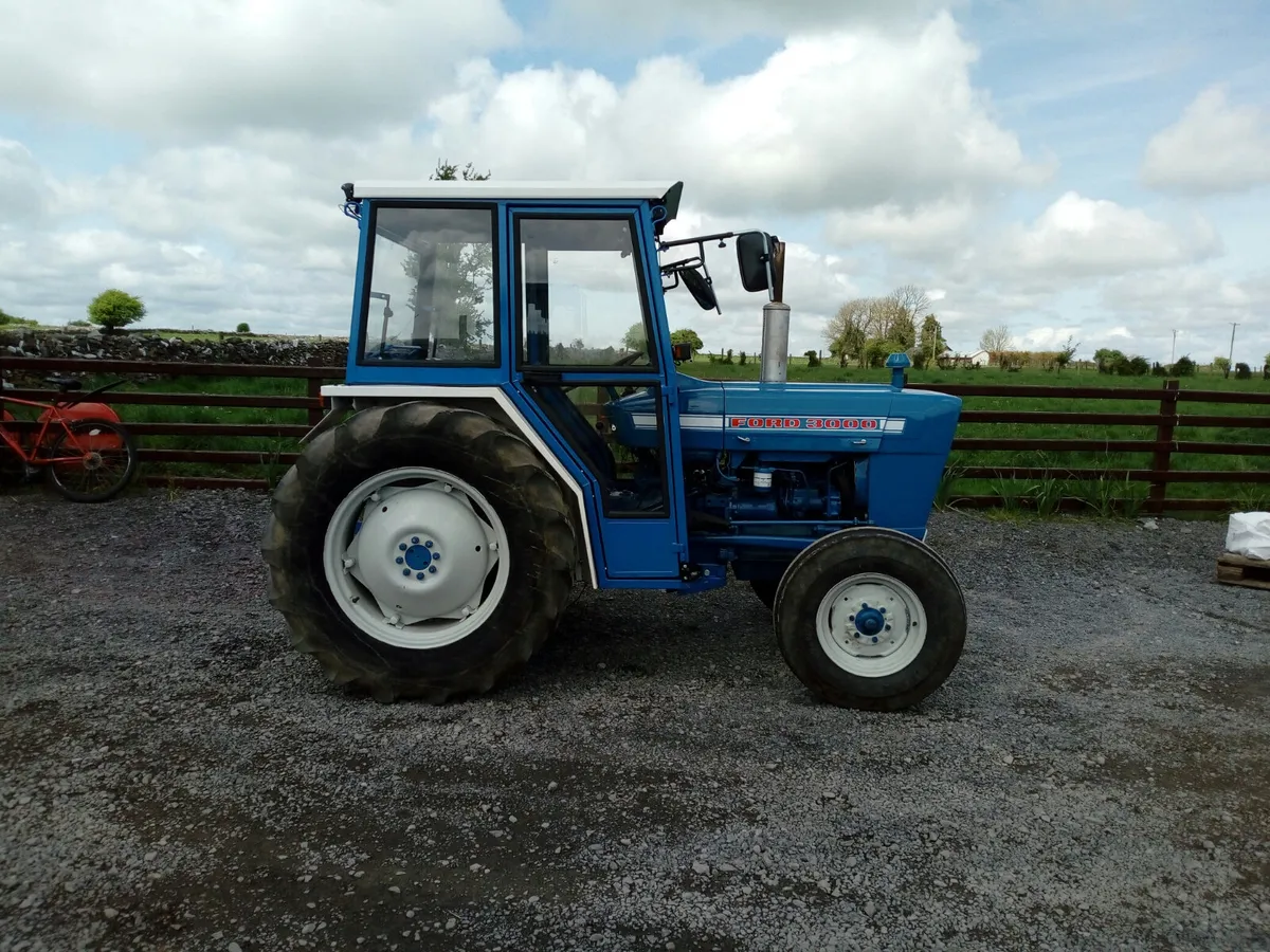 CAB FORD NEW - Image 3