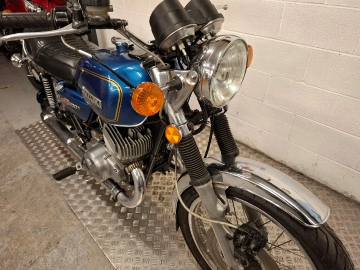 Suzuki GT500 1977 - Image 2