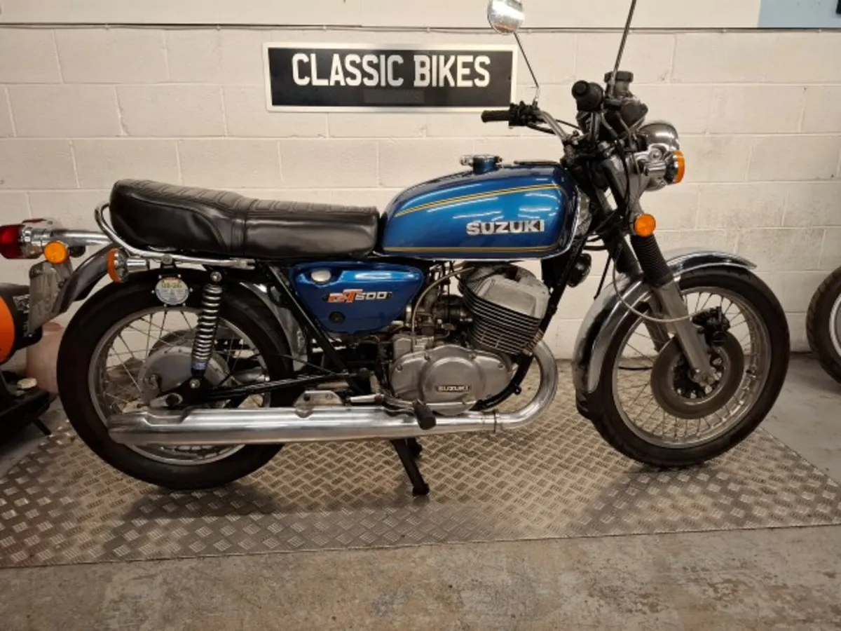 Suzuki GT500 1977 - Image 1