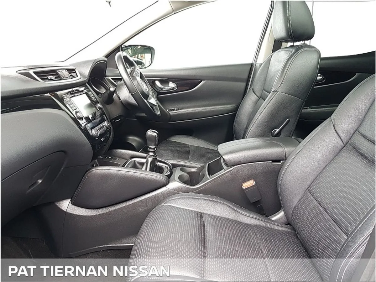 Nissan QASHQAI 1.3 PET SE (full Leather) - Image 4