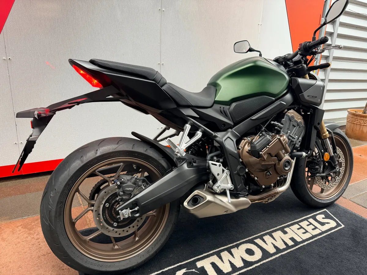 Honda CB650R Ex Demo bike !!!!!! - Image 3