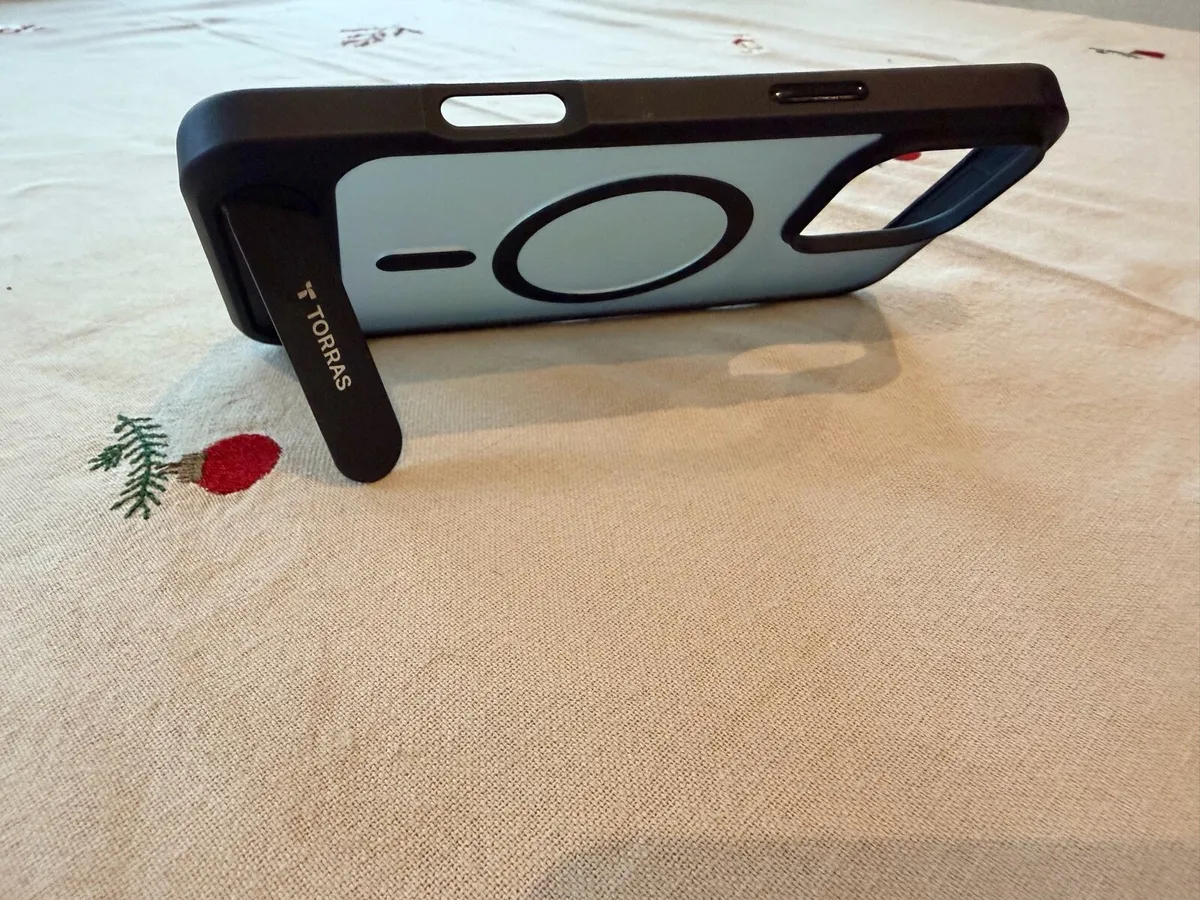 iPhone 16 Pro Max - Image 4