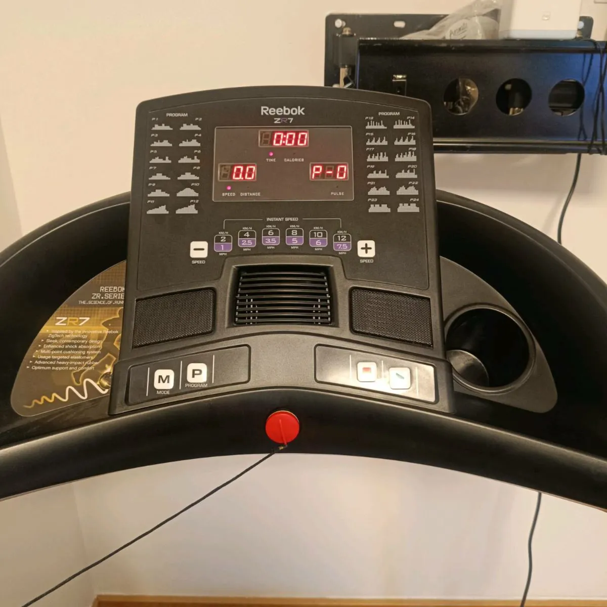 Reebok ZR7 Treadmill - Image 4