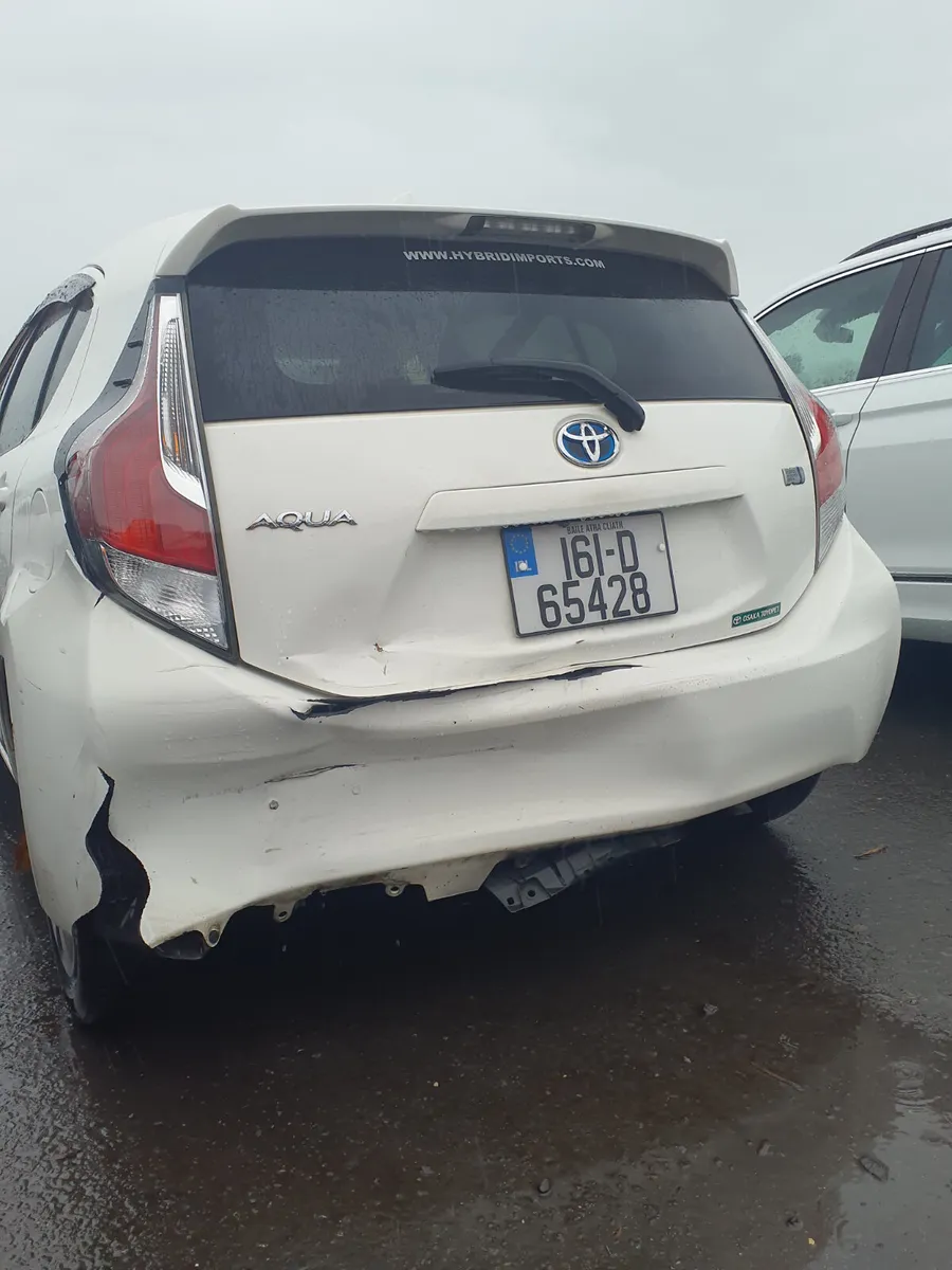 2016 Toyota Aqua - Image 4