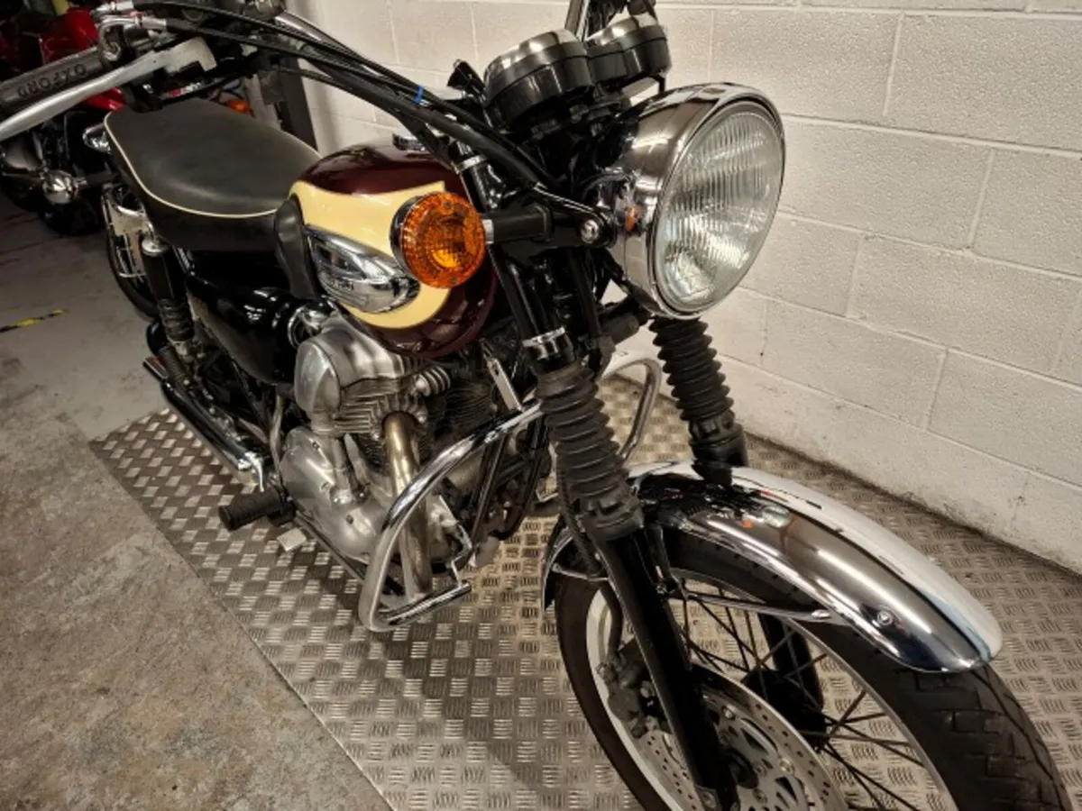 Kawasaki W650 2002 - Image 2