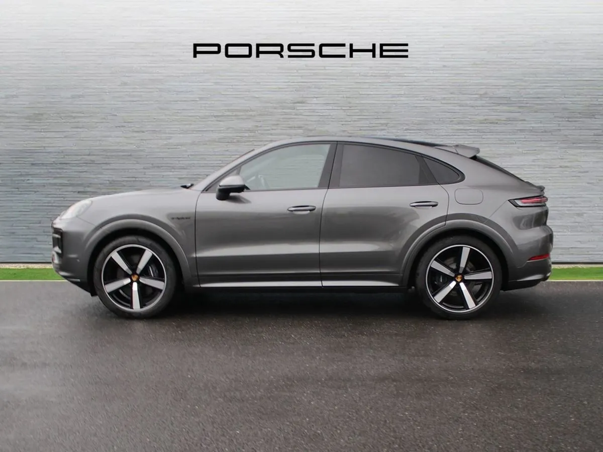 Porsche Cayenne E-hybrid Coupe - Image 4