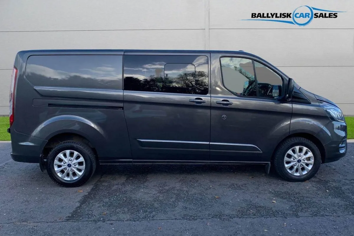 Ford Transit Custom 2.0 320 Limited Crew Cab L2 H - Image 3
