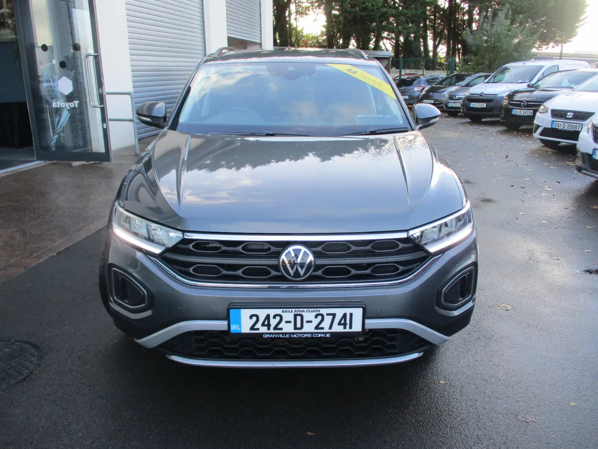 Volkswagen T-Roc 75 EDITION 2.0TDI  2024 - Image 2