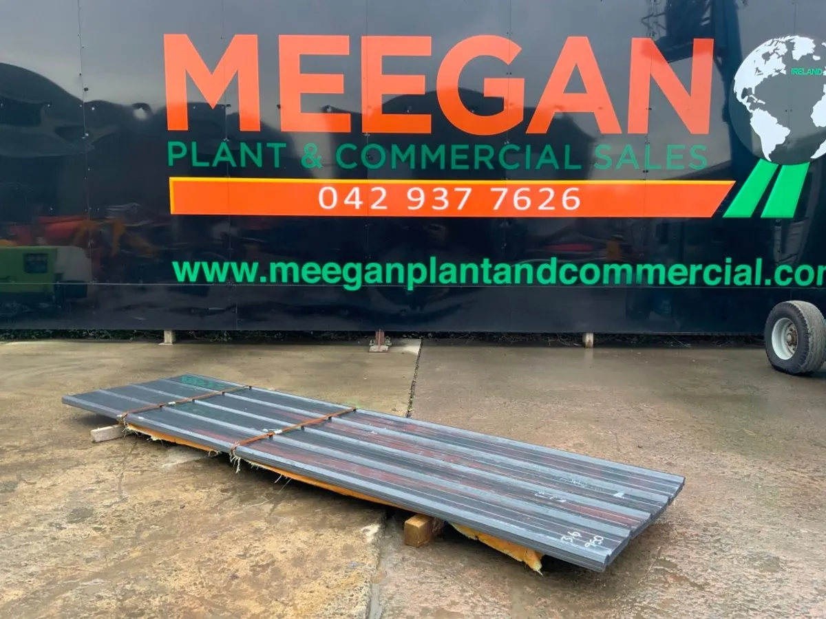 UNUSED 12ft ROOF SHEETING / CLADDING.......7466 - Image 1