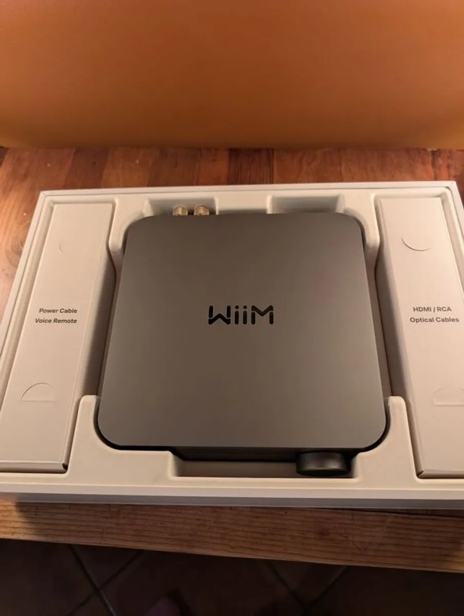 Wiim Amplifier, Wim Pro plus streamer,dac and Emotiva Bas x 2 power amplifier - Image 1