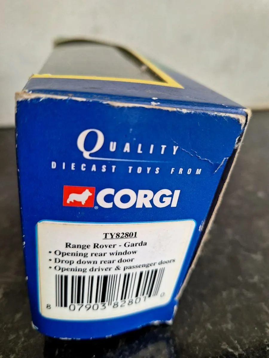 Corgi diecast Garda Range Rover - Image 3