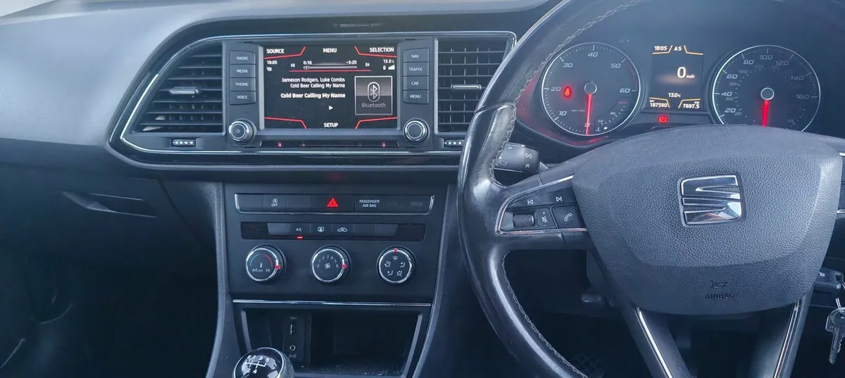SEAT Leon 2015 - Image 2