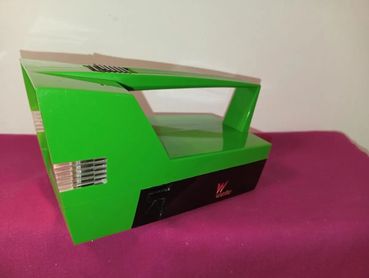 Original 1970s French Navir Wonder Green lantern - Image 4