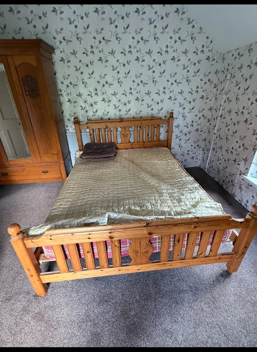 Double Bed - Image 2