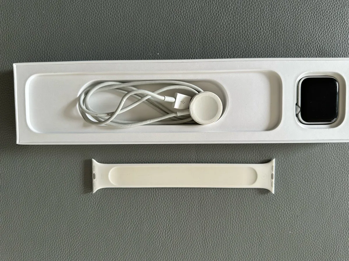 Apple Watch 8 - Image 3
