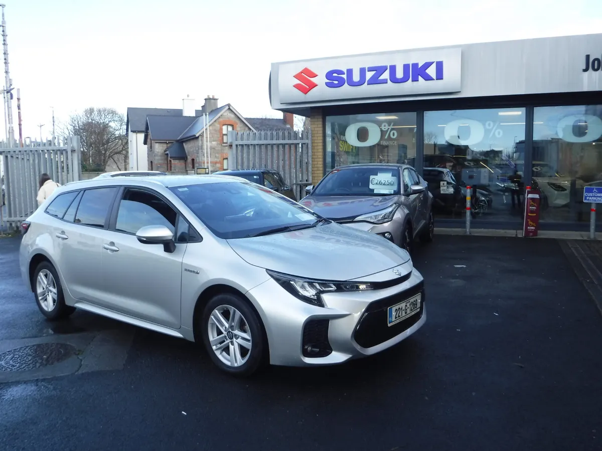 Suzuki Swace Hybrid - Image 2