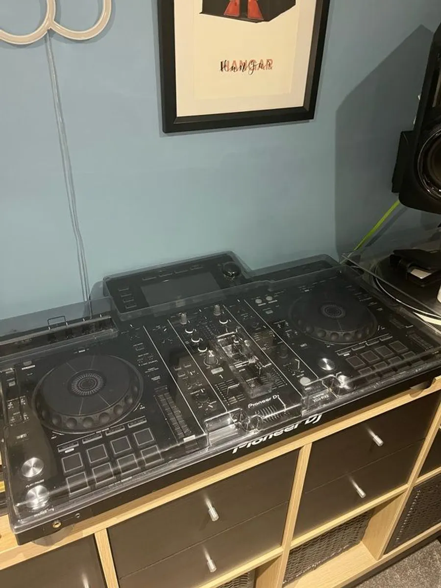 Pioneer XDJ RX2 - All in one - Mint condition + Hardshell cover + Travel case - Image 4