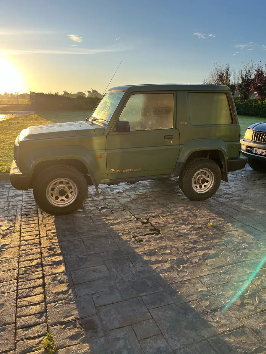 Daihatsu fortrak - Image 2