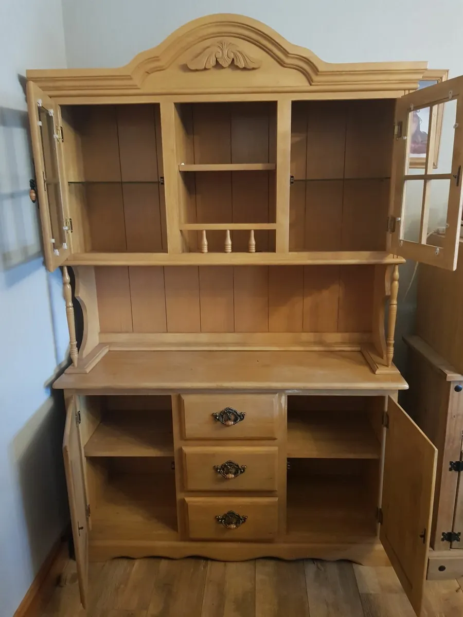 Dresser/display unit - Image 2