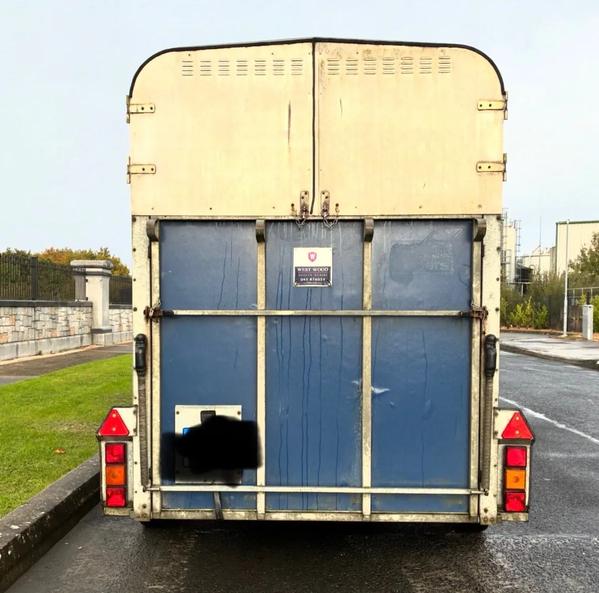 Horse Box - Image 2