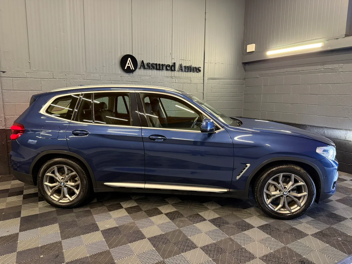 BMW X3 X-Line 30E X-Drive - Image 2