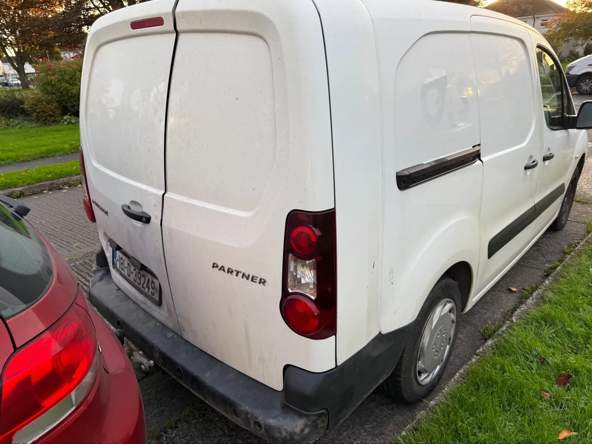 Peugeot Partner long base - Image 2
