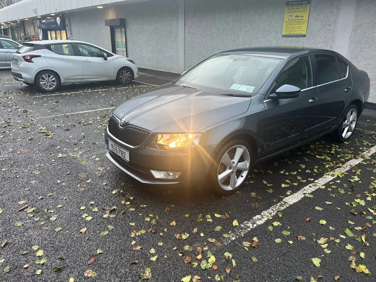 Skoda Octavia 1.6 TDI Elegance !!low mileage!! - Image 3