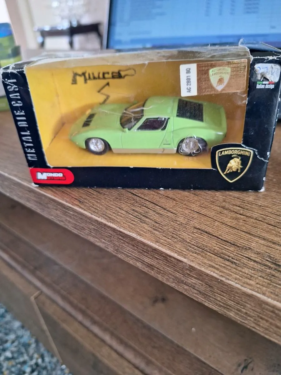Mondo Motors diecast Lamborghini Miura - Image 1