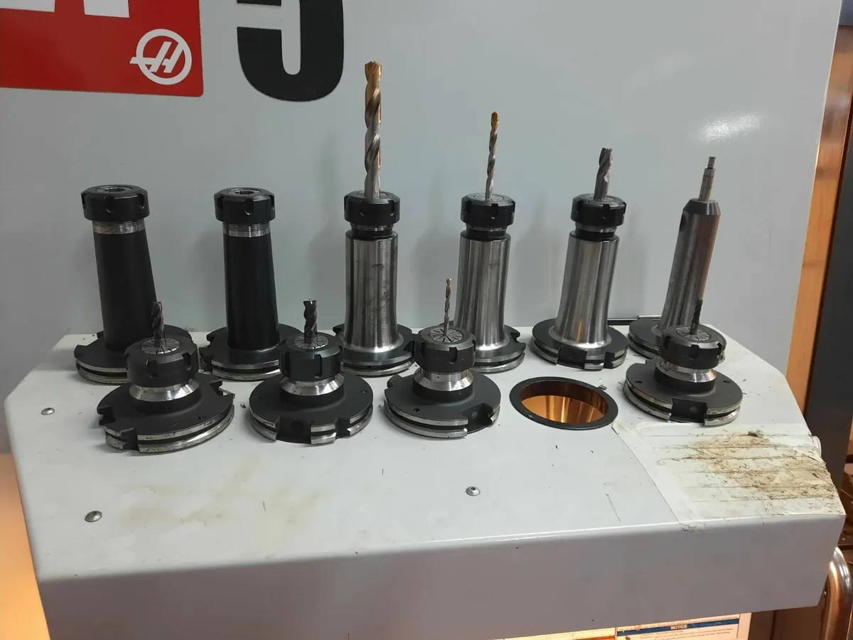 HAAS VF 5 Vertical Machining Centre - Image 3