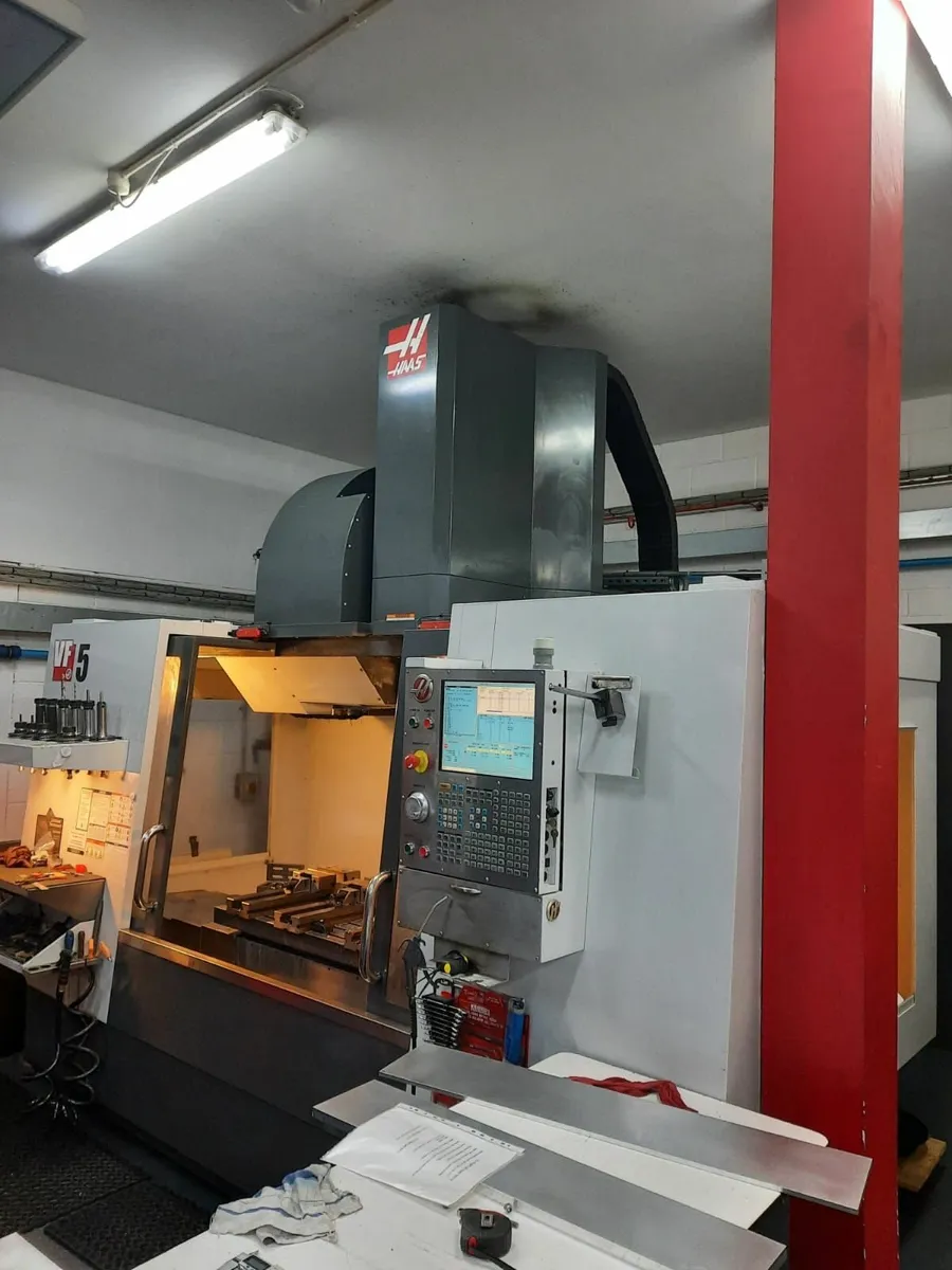 HAAS VF 5 Vertical Machining Centre - Image 2