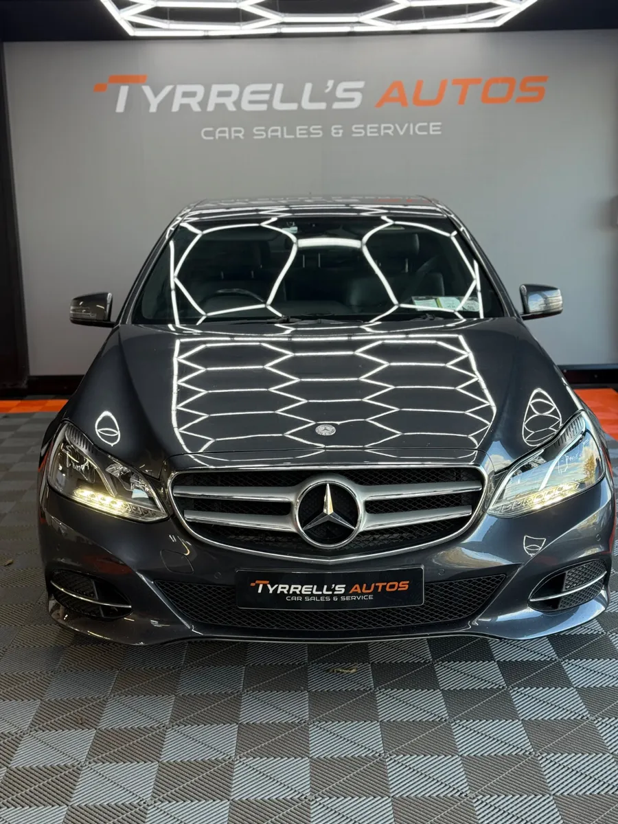 Mercedes-Benz E-Class 2.1CDI AUTO ELEGANCE 2014 - Image 3