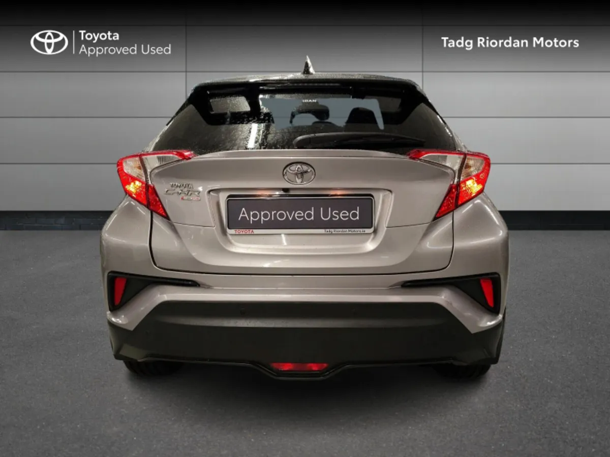 Toyota C-HR 1.2T LUNA SPORT - Image 4