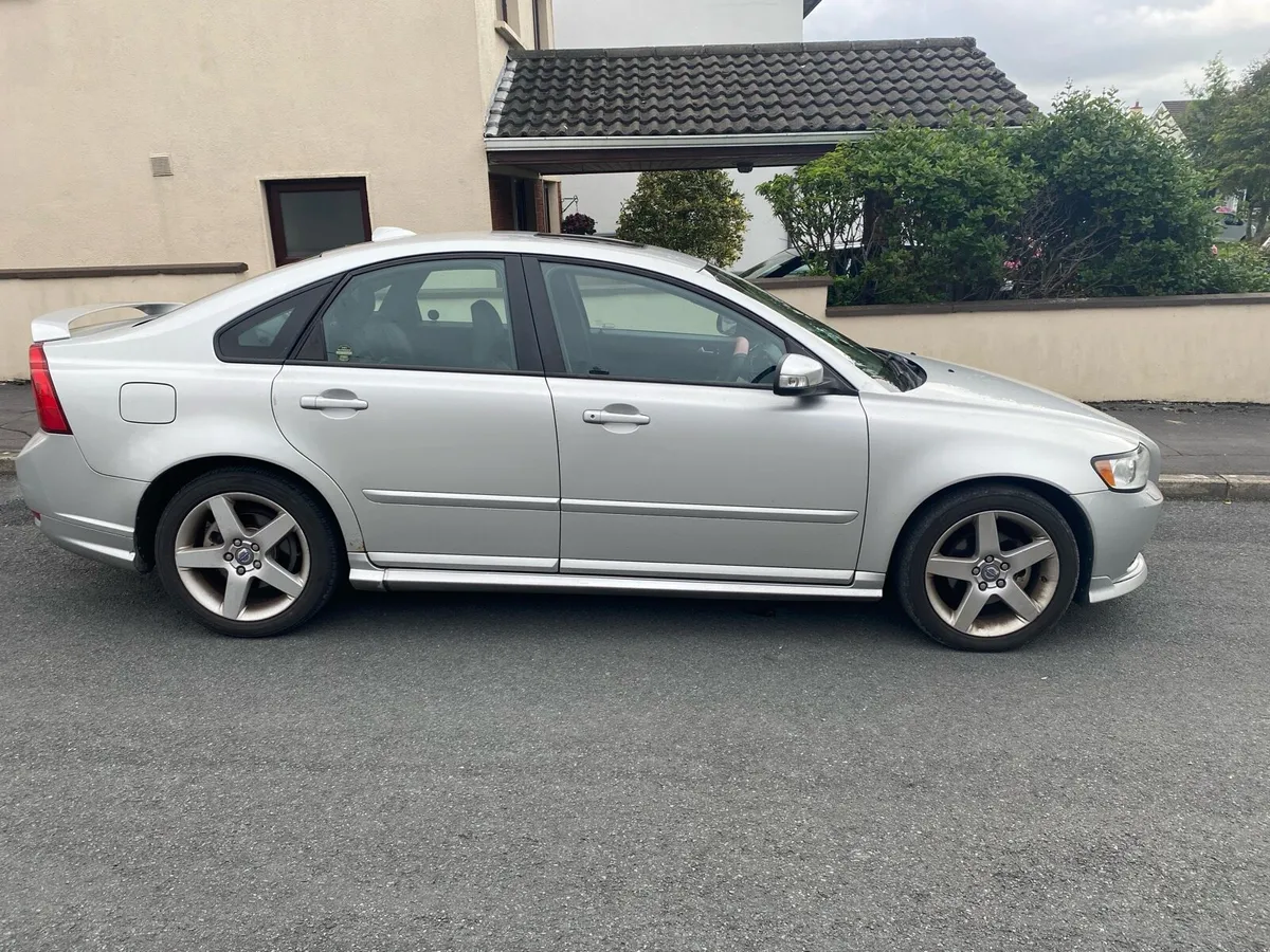 Volvo S40 - Image 4