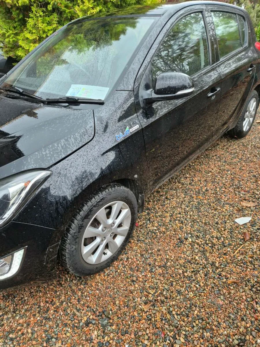 Hyundai  I20 Premium - Image 3