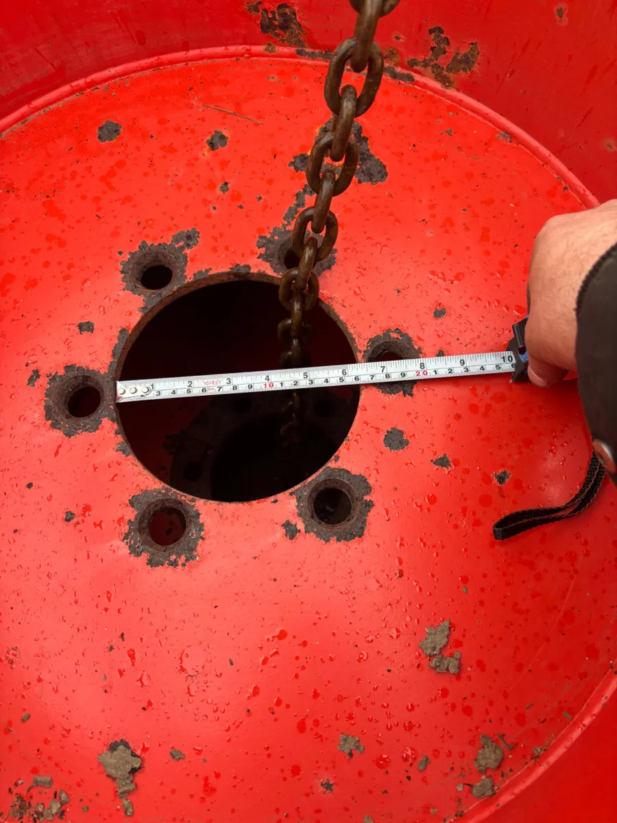 6 Stud wheels 540/65-24 - Image 4