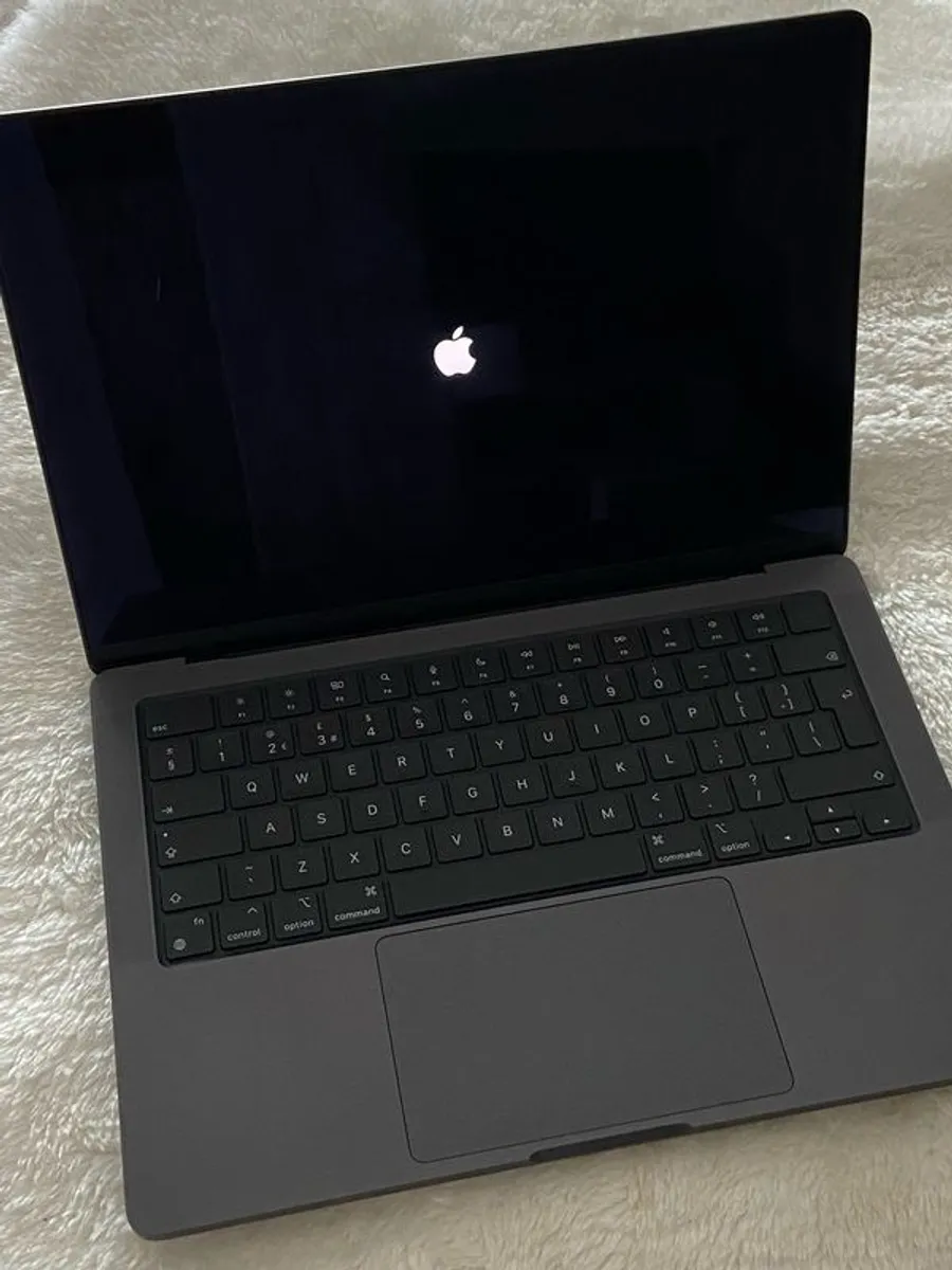 Apple MacBook Pro 14.2" M4 Pro Chip - Image 2