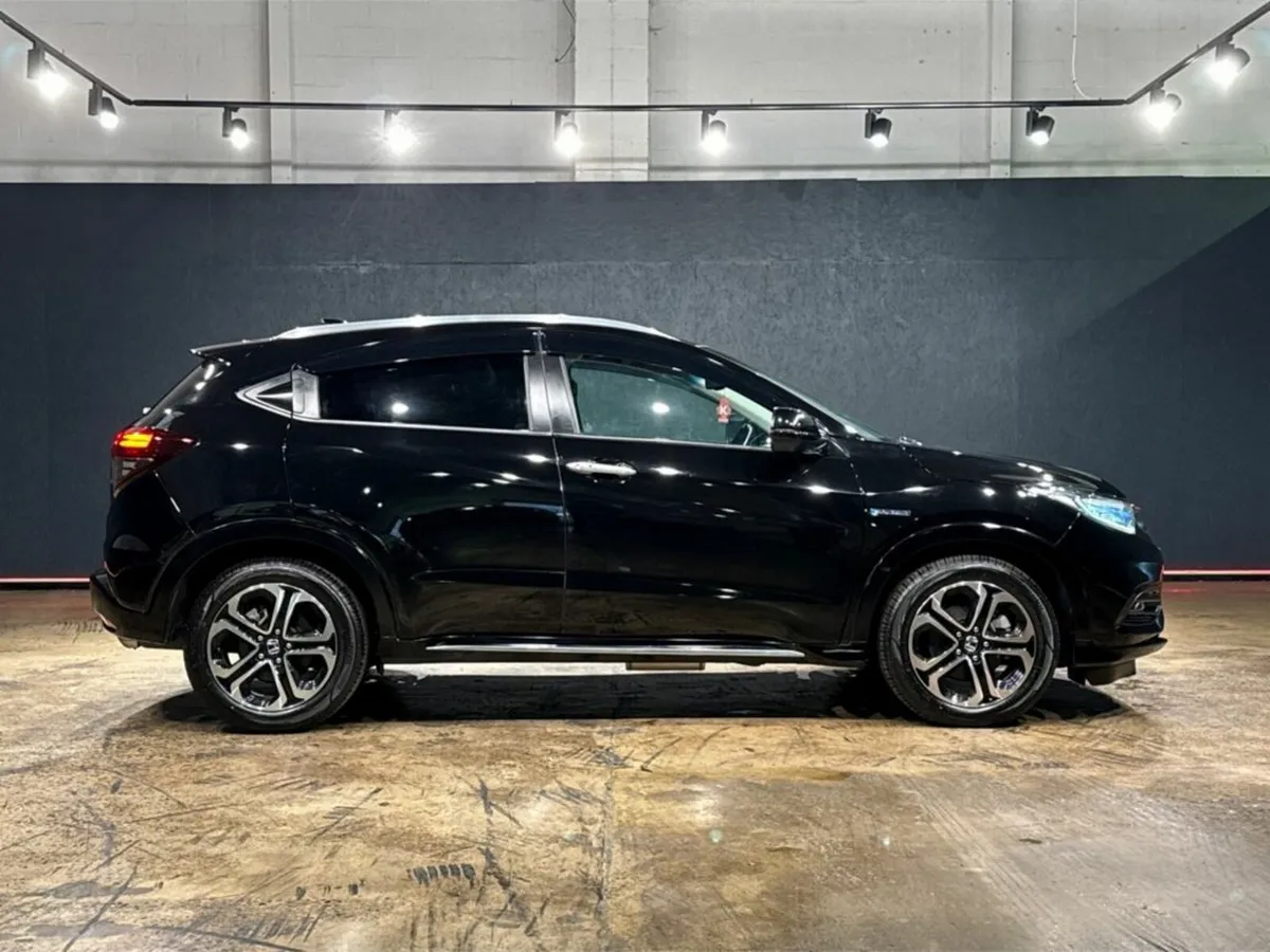 Honda Vezel 1.5 HYBRID - Image 3