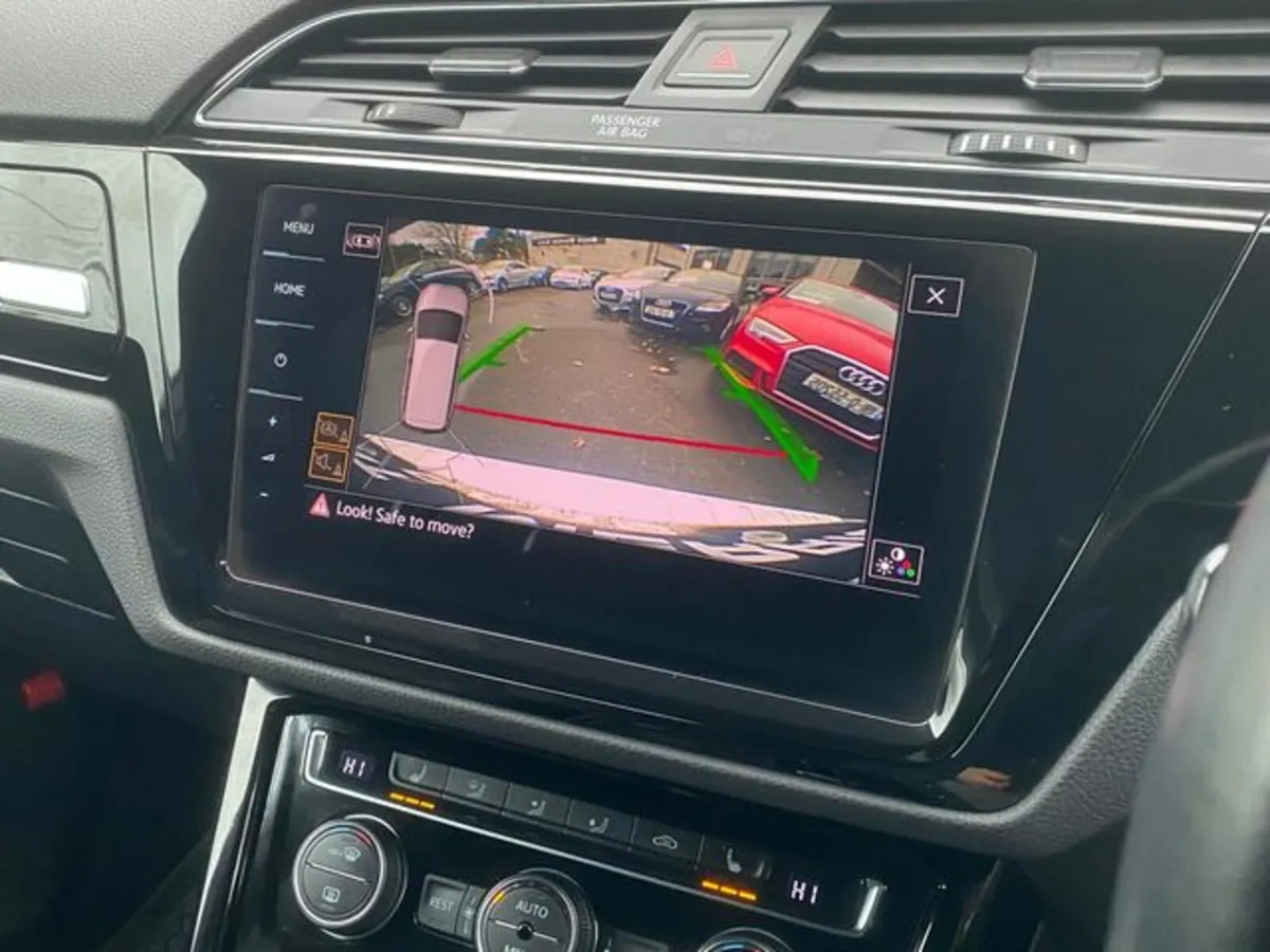 Volkswagen Touran R-Line Highline Spec 1.4Tsi Auto - Image 4