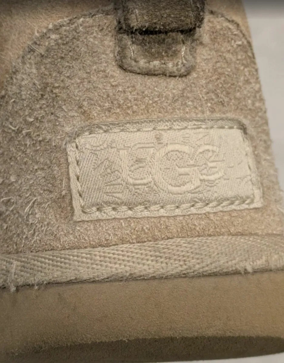 UGG Boots Kids Classic Ultra Mini Boot UK 12 EU 31 - Image 3