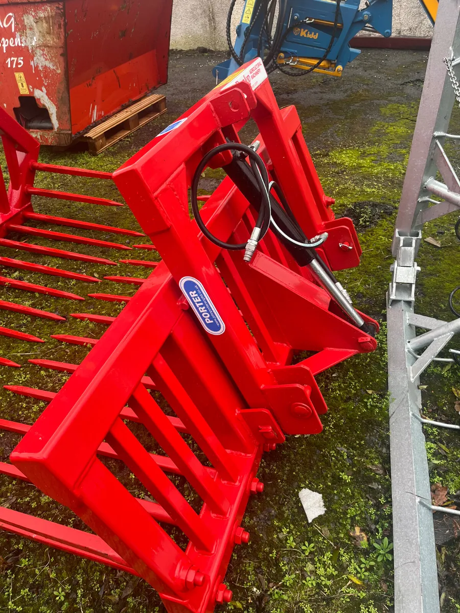 New Porter 6FT 6” Stonefork - Image 1