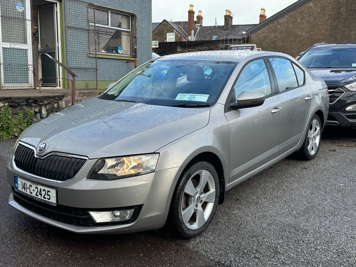 Skoda Octavia low mileage - Image 2
