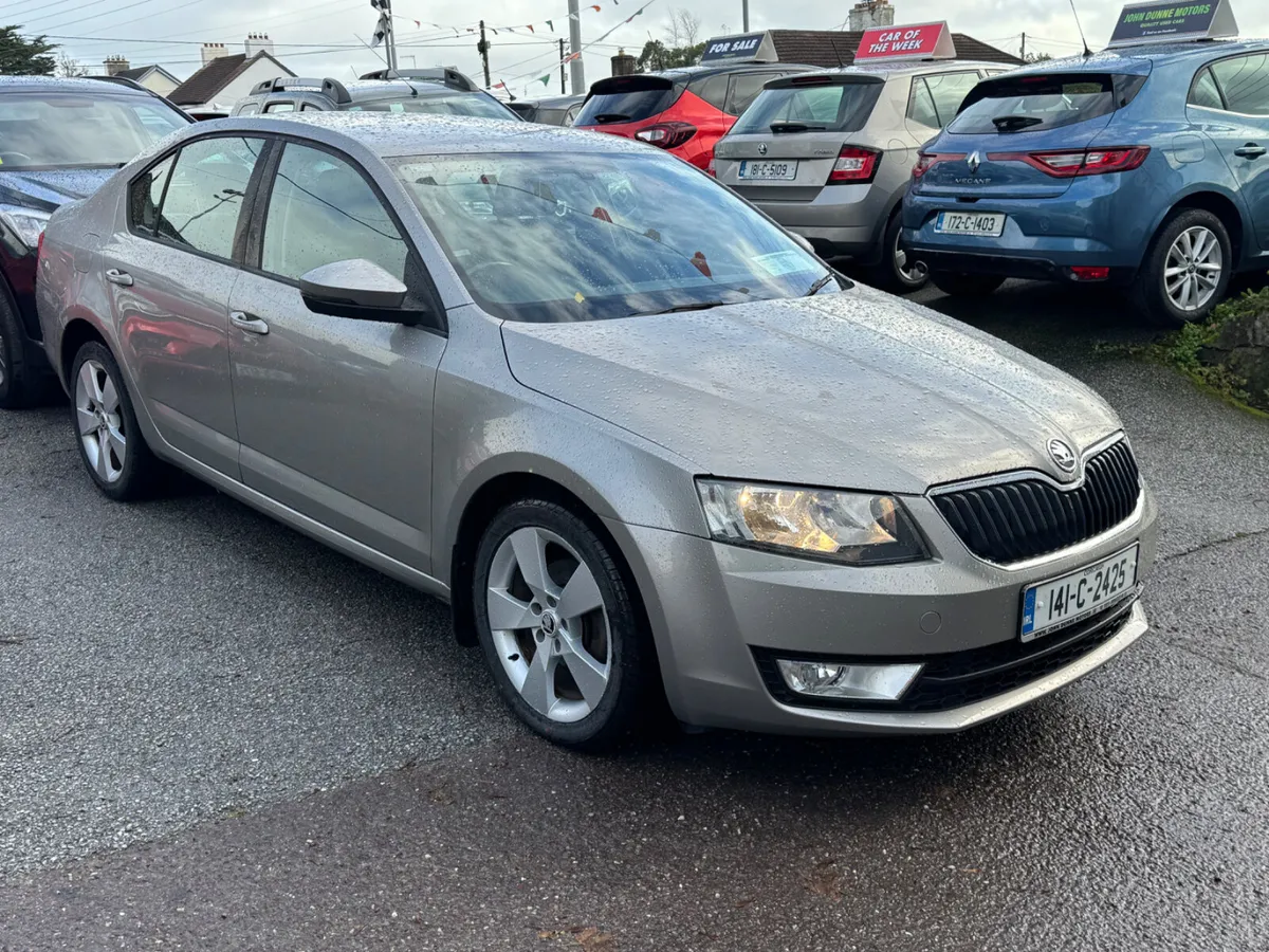 Skoda Octavia low mileage - Image 1