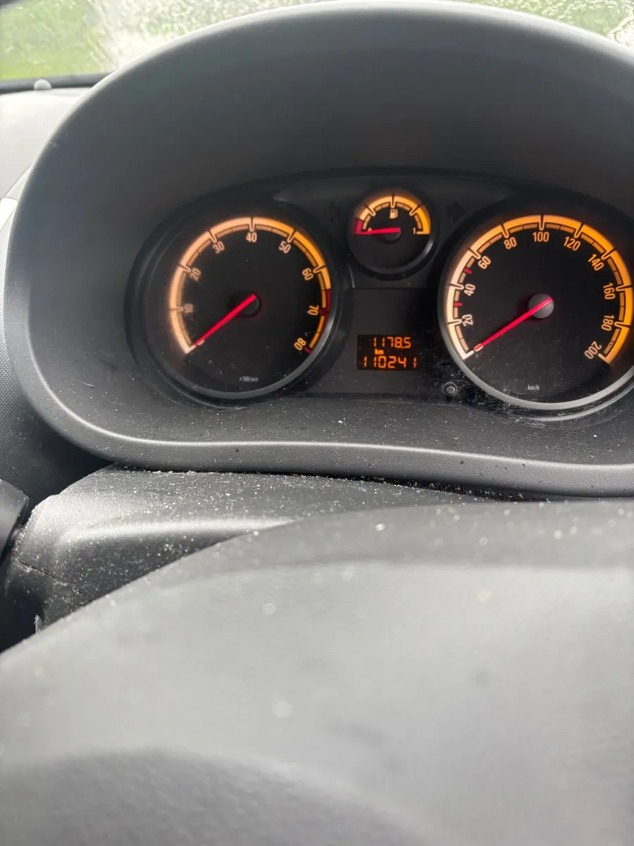 Opel Corsa 2014 - Image 1