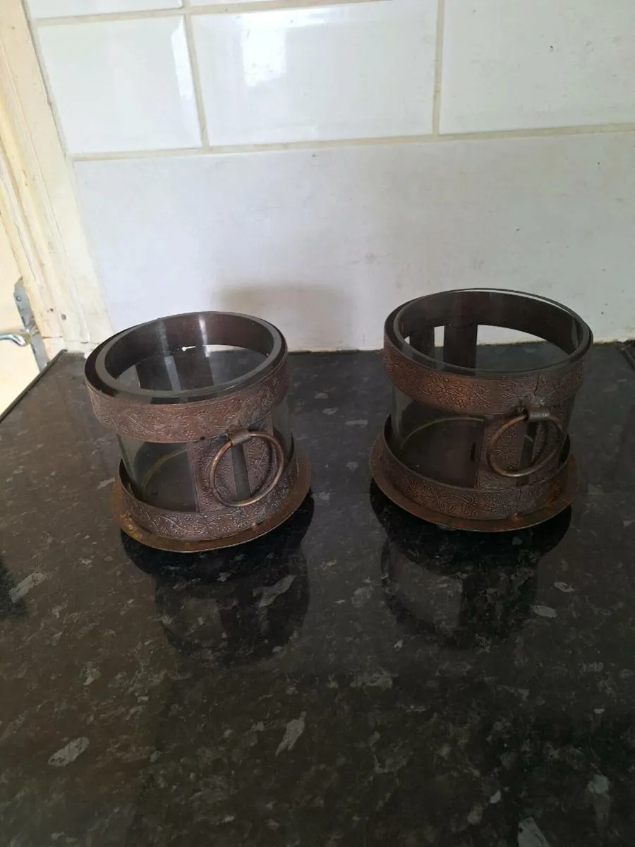 Two rustic pillar candleholders - Image 1