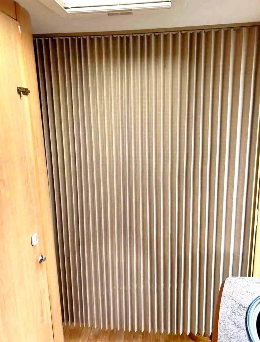 Twin Axle Caravan - Image 2