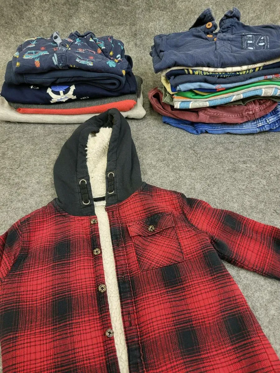 Boys’ Clothes Bundle – Size 3-4 - Image 3