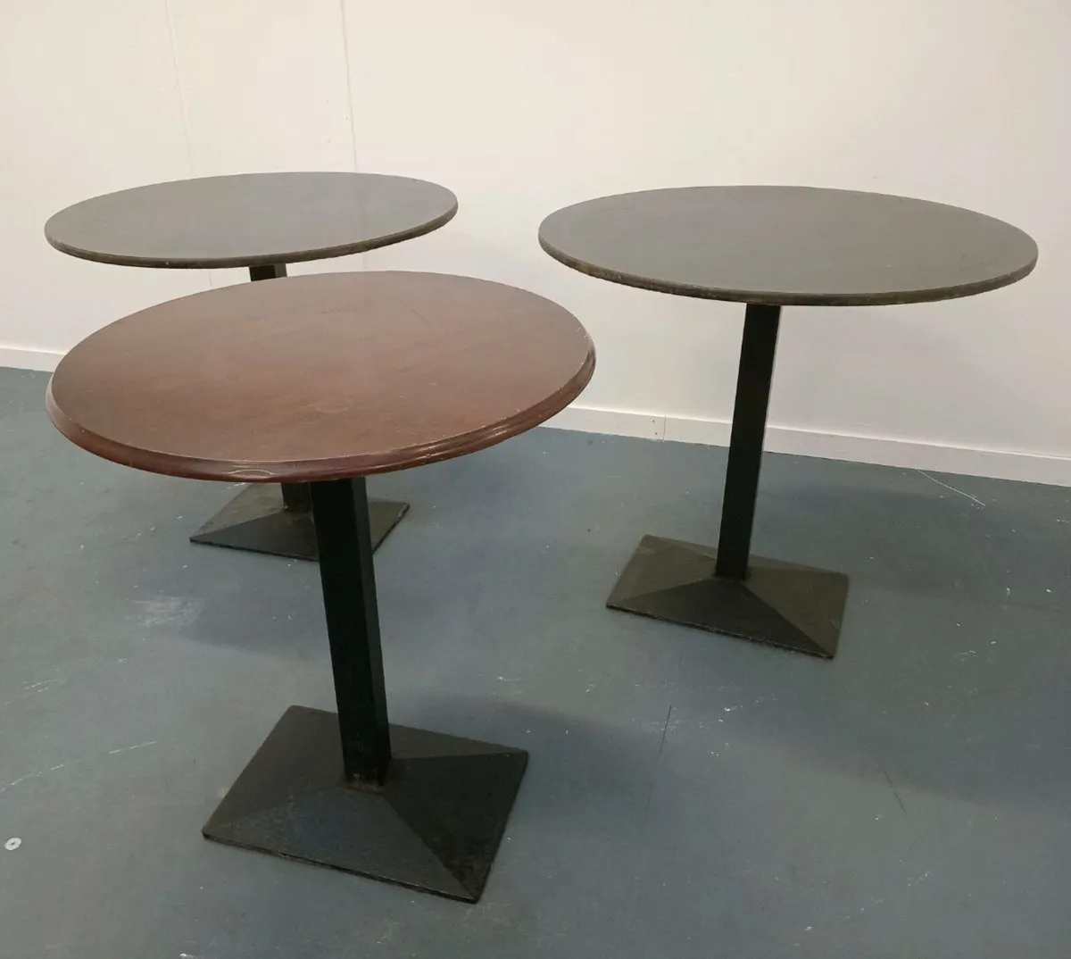 Pub and bar high stools - Image 3