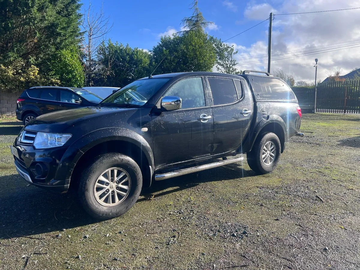 2014 Mitsubishi L200 Low mileage - Image 3